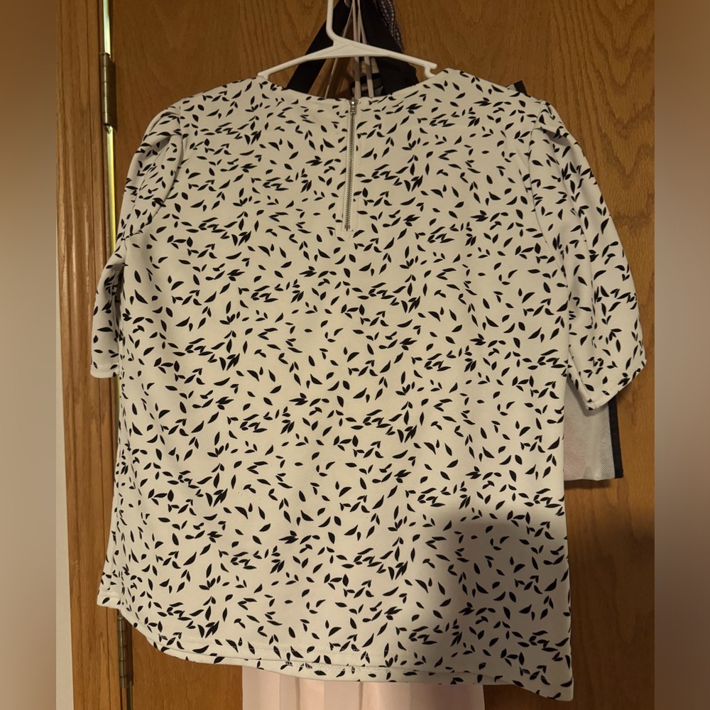 Medium white blouse